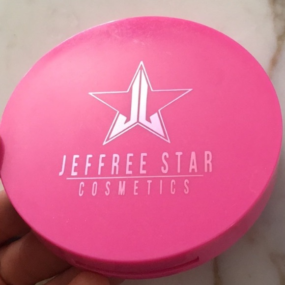 Jeffree Star Peach Goddess Skin Frost 🍑✨ - Picture 1 of 3